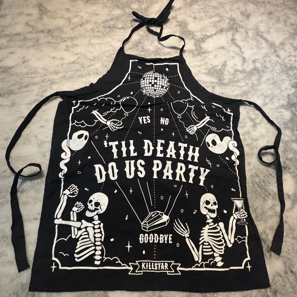 til death do us party apron 🎉